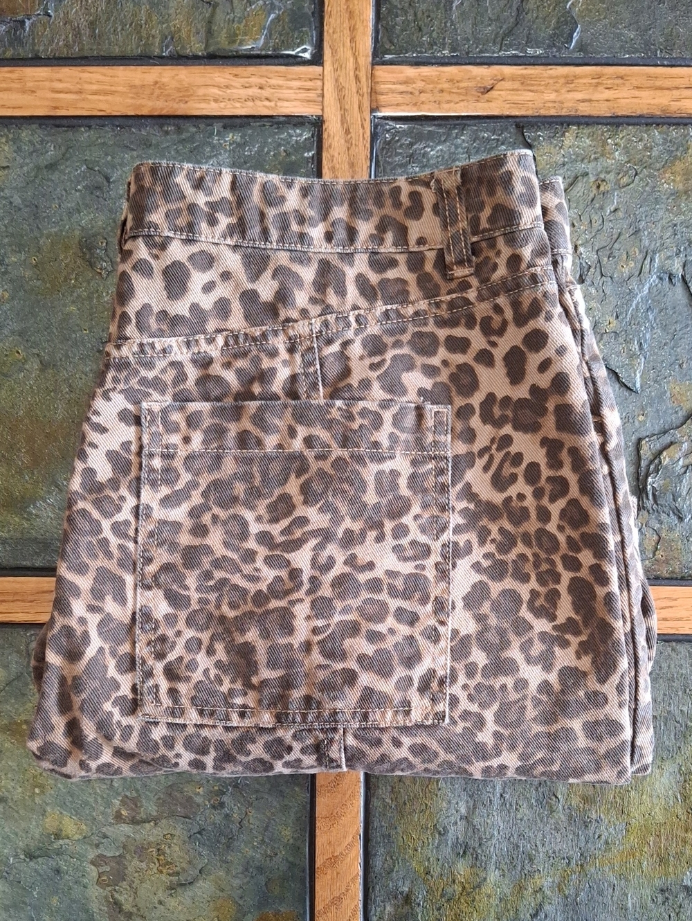 Leopard Print Cargo Capri's